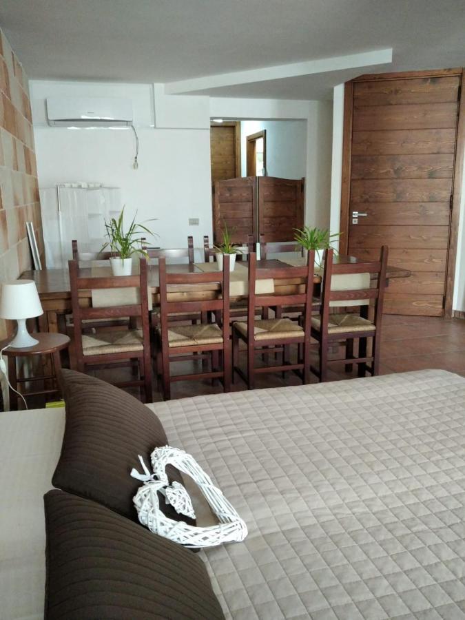 B&B Radici เมเลนดูญโญ ภายนอก รูปภาพ